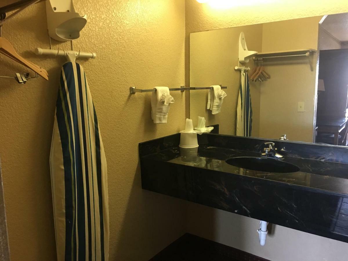Harker Heights Day N Night Inn מראה חיצוני תמונה